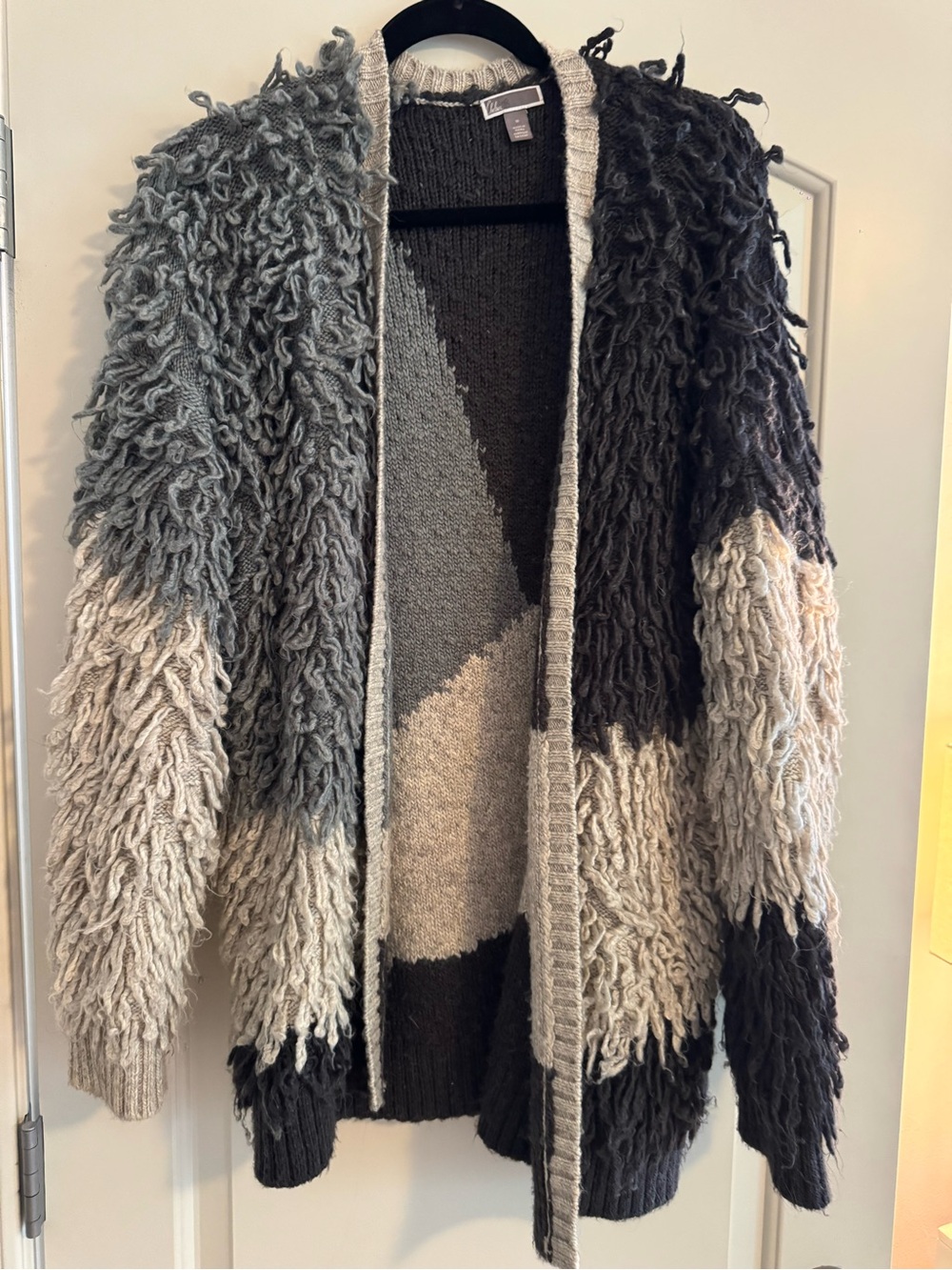 Chelsea 28 Cozy Multi-Tone Shag Knit Open Cardigan - Gray & Black, Size M